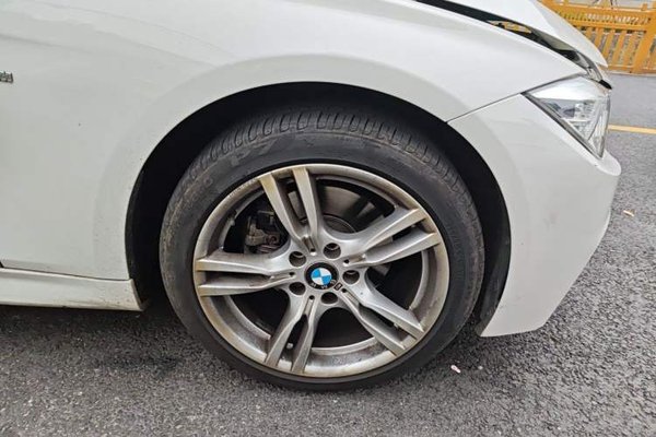 BMW 3 Series 2018, 110200 км, за 14778 USD - фото 8
