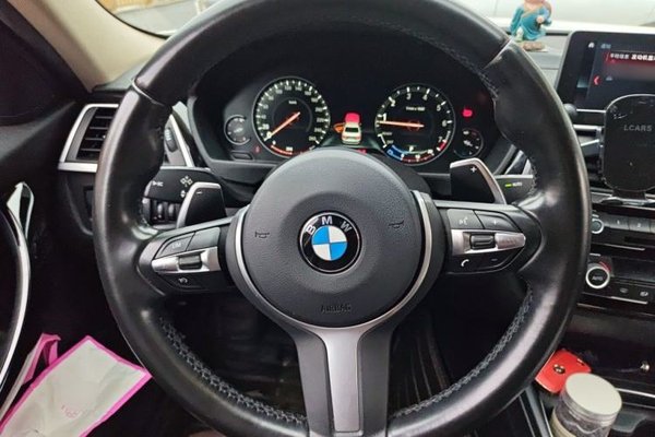 BMW 3 Series 2018, 110200 км, за 14778 USD - фото 10
