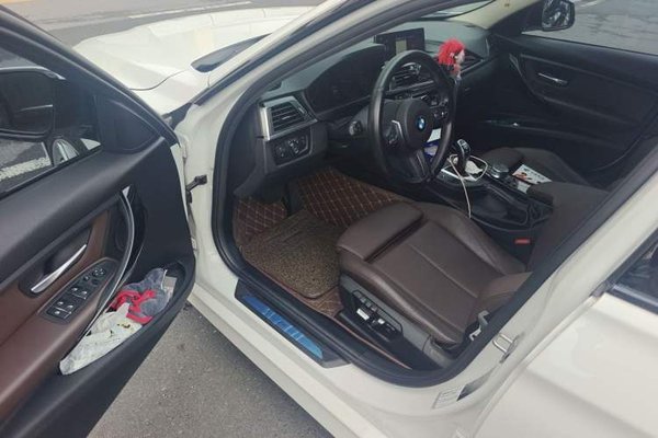 BMW 3 Series 2018, 38600 км, за 16551 USD - фото 19
