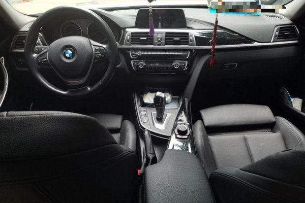 BMW 3 Series 2018, 59900 км, за 11002 USD - фото 9