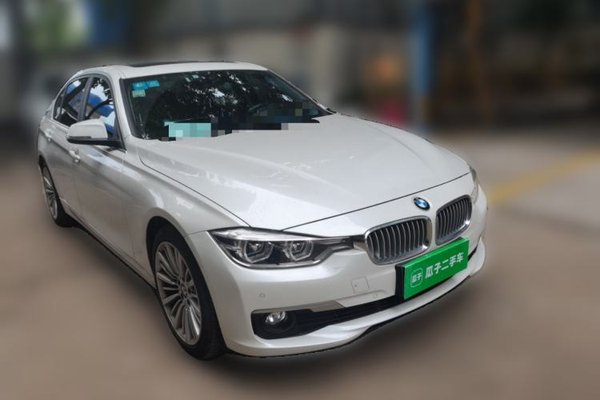 BMW 3 Series 2018, 59900 км, за 11002 USD