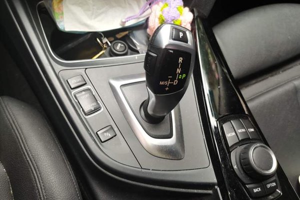 BMW 3 Series 2018, 59900 км, за 11002 USD - фото 14