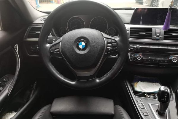 BMW 3 Series 2018, 59900 км, за 11002 USD - фото 10