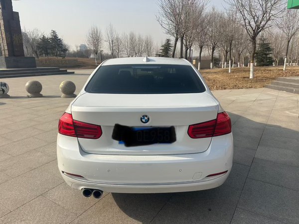 BMW 3 Series 2018, 60800 км, за 13185 USD