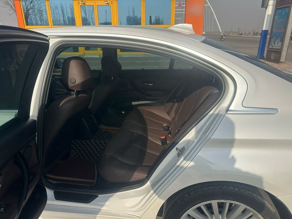 BMW 3 Series 2018, 60800 км, за 13185 USD - фото 9