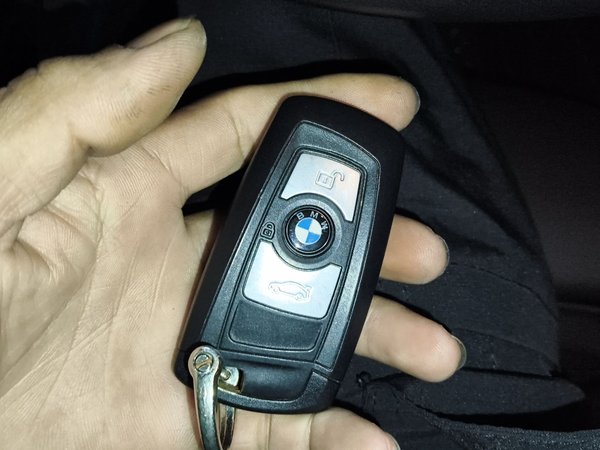 BMW 3 Series 2018, 68000 км, за 13983 USD - фото 14