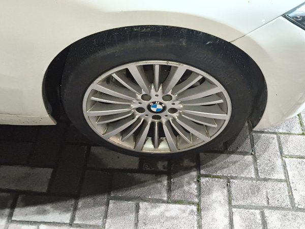 BMW 3 Series 2018, 68000 км, за 13983 USD