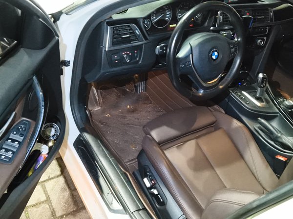BMW 3 Series 2018, 68000 км, за 13983 USD - фото 20