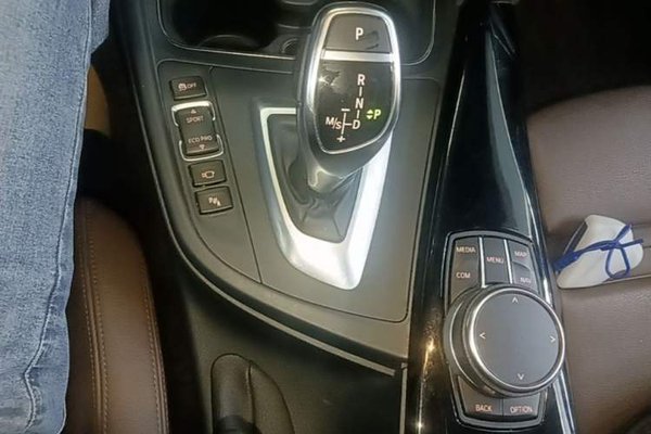 BMW 3 Series 2018, за 15293 USD - фото 17