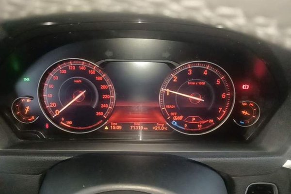 BMW 3 Series 2018, за 15293 USD - фото 15