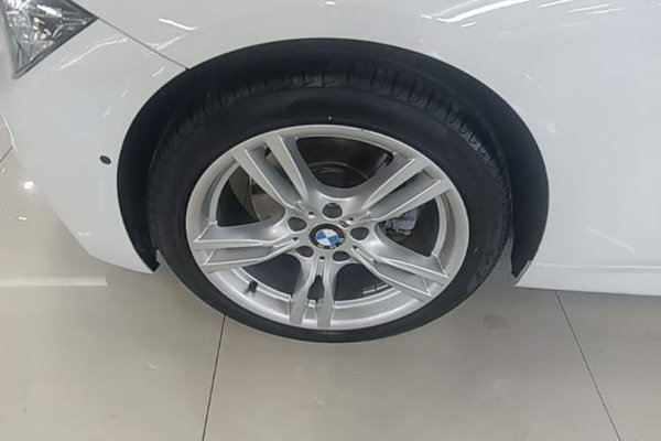 BMW 3 Series 2018, за 15293 USD - фото 8