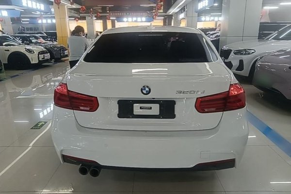 BMW 3 Series 2018, за 15293 USD