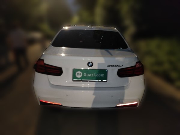 BMW 3 Series 2018, 88100 км, за 14588 USD