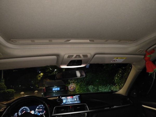 BMW 3 Series 2018, 88100 км, за 14588 USD - фото 19