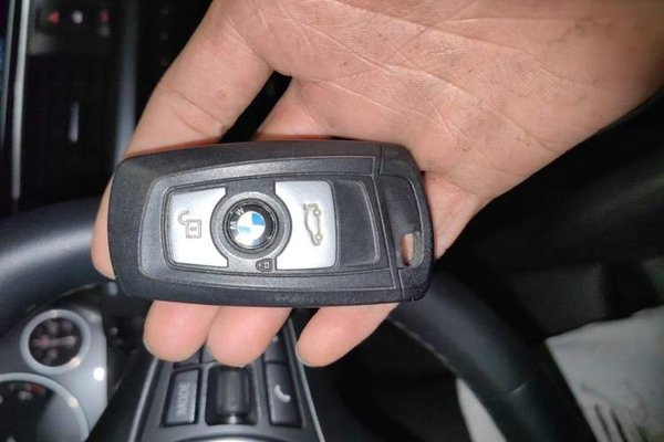 BMW 3 Series 2018, 95100 км, за 11145 USD - фото 20