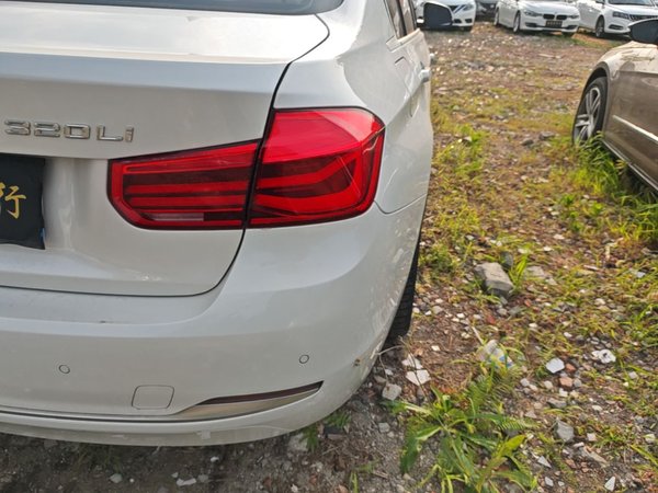 BMW 3 Series 2018, 97600 км, за 13410 USD - фото 7