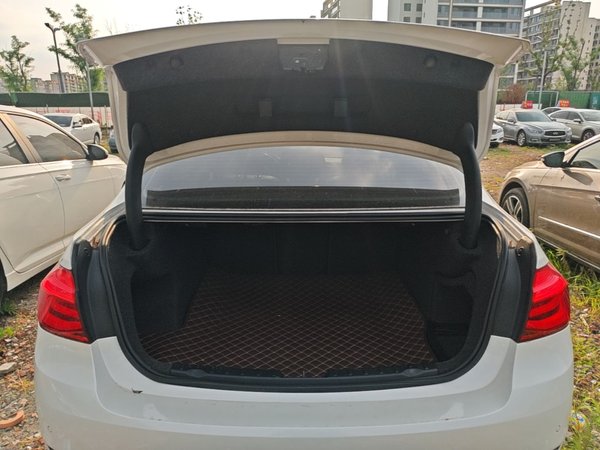 BMW 3 Series 2018, 97600 км, за 13410 USD - фото 22