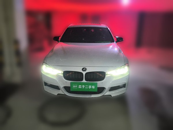 BMW 3 Series 2018, 98000 км, за 13304 USD