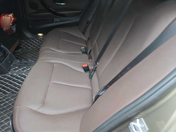 BMW 3 Series 2019, 84000 км, за 11792 USD - фото 18