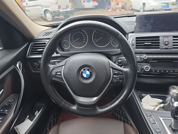 BMW 3 Series 2019, 84000 км, за 11792 USD - фото 11