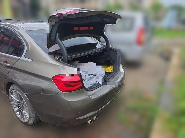 BMW 3 Series 2019, 84000 км, за 11792 USD - фото 20