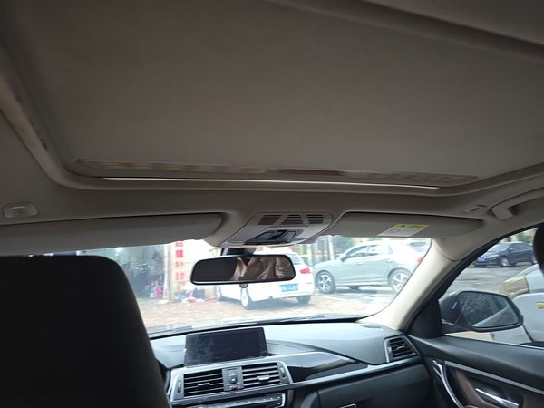 BMW 3 Series 2019, 84000 км, за 11792 USD - фото 19