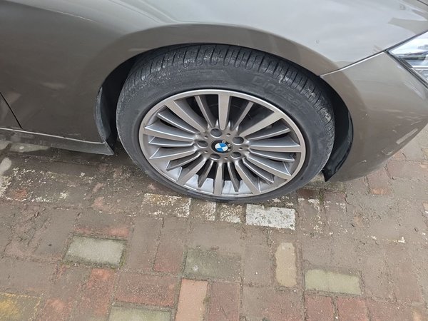 BMW 3 Series 2019, 84000 км, за 11792 USD - фото 8