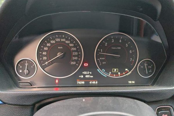 BMW 3 Series 2019, 79200 км, за 12542 USD