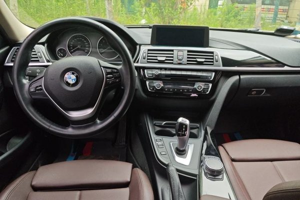 BMW 3 Series 2019, 76800 км, за 14241 USD - фото 6