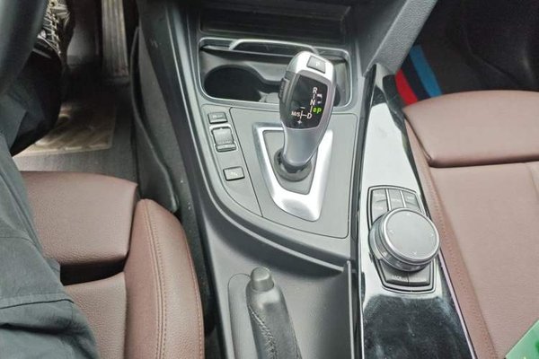 BMW 3 Series 2019, 76800 км, за 14241 USD - фото 11