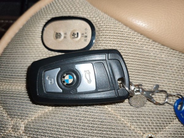 BMW 3 Series 2019, 91000 км, за 12724 USD - фото 9