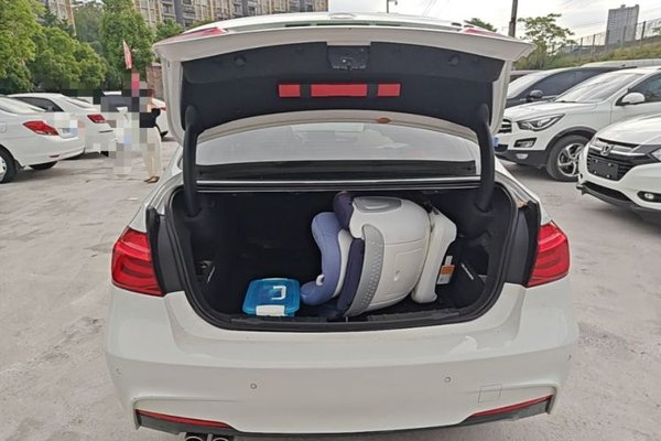 BMW 3 Series 2019, 104300 км, за 16338 USD - фото 22