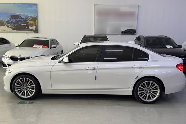 BMW 3 Series 2019, 65800 км, за 17029 USD