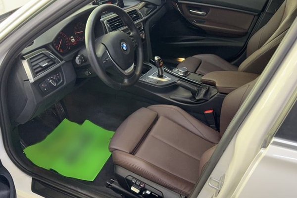 BMW 3 Series 2019, 65800 км, за 17029 USD - фото 10