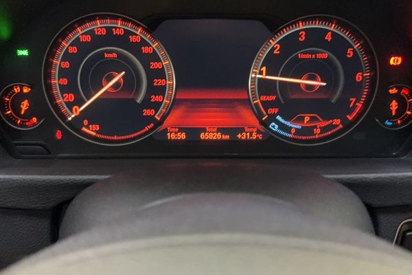 BMW 3 Series 2019, 65800 км, за 17029 USD - фото 7