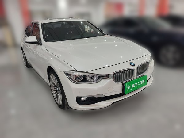 BMW 3 Series 2019, 73300 км, за 16526 USD