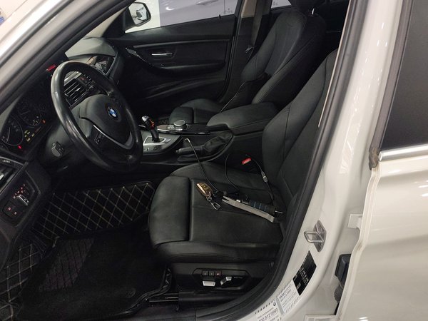 BMW 3 Series 2019, 73300 км, за 16526 USD - фото 16