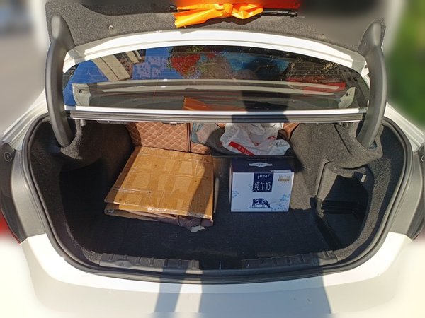 BMW 3 Series 2019, 81100 км, за 14024 USD - фото 20