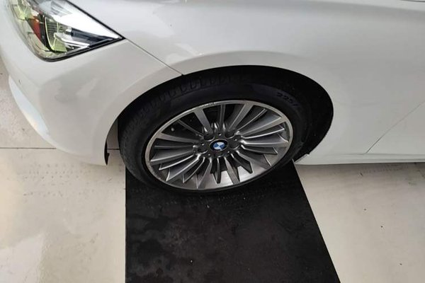 BMW 3 Series 2019, 92899 км, за 14410 USD - фото 8