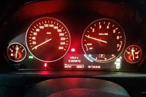 BMW 3 Series 2019, 93699 км, за 13582 USD - фото 12