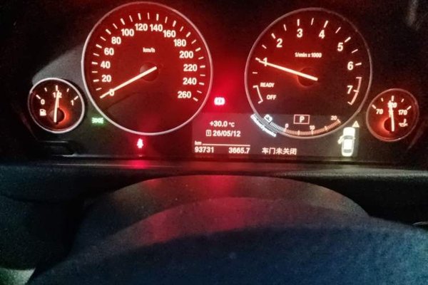 BMW 3 Series 2019, 93699 км, за 13582 USD - фото 13