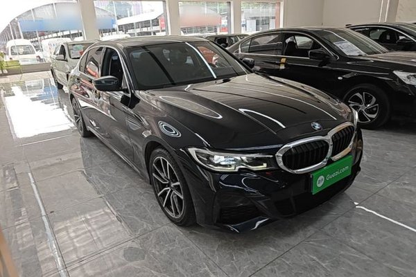 BMW 3 Series 2020, 101900 км, за 18631 USD