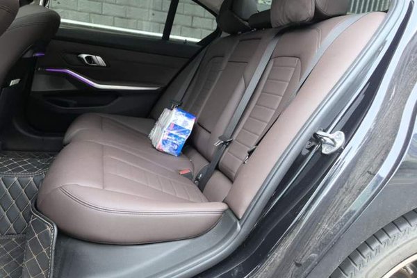 BMW 3 Series 2020, 72700 км, за 21939 USD - фото 20
