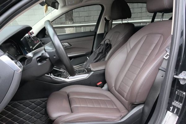 BMW 3 Series 2020, 72700 км, за 21939 USD - фото 14