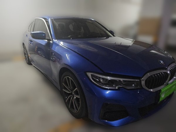 BMW 3 Series 2020, 33000 км, за 20464 USD