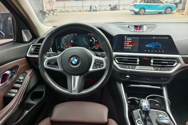 BMW 3 Series 2020, 63600 км, за 22021 USD - фото 9