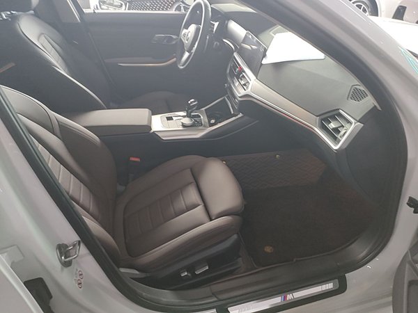 BMW 3 Series 2020, 18600 км, за 25414 USD - фото 23