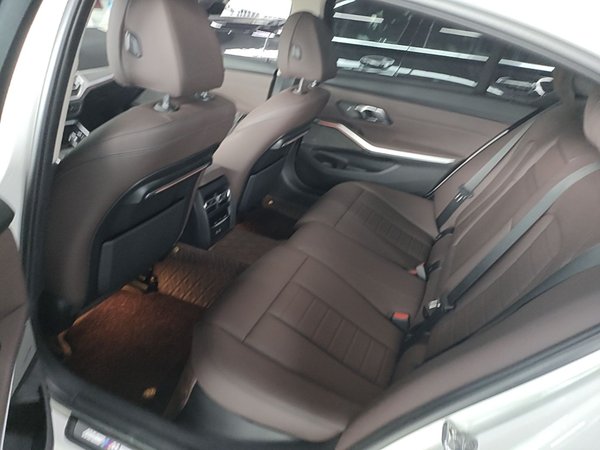 BMW 3 Series 2020, 18600 км, за 25414 USD - фото 20