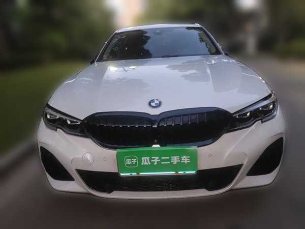 BMW 3 Series 2020, 32700 км, за 25162 USD