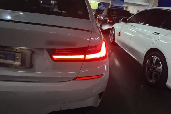 BMW 3 Series 2020, 88300 км, за 21562 USD - фото 9